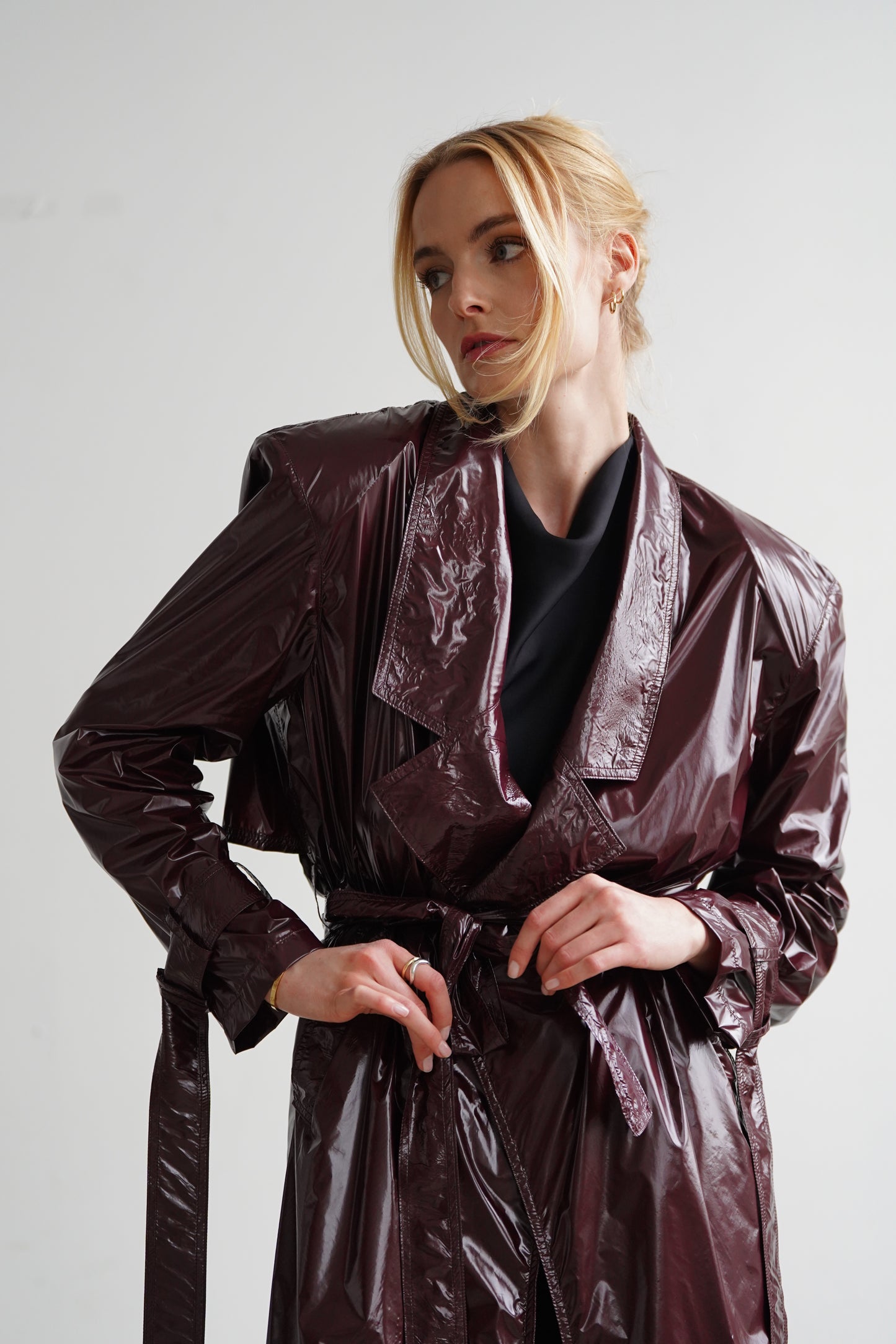 Velvet Gloss Mano Coat