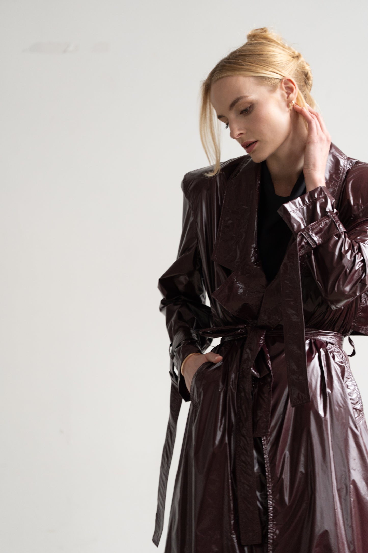 Velvet Gloss Mano Coat