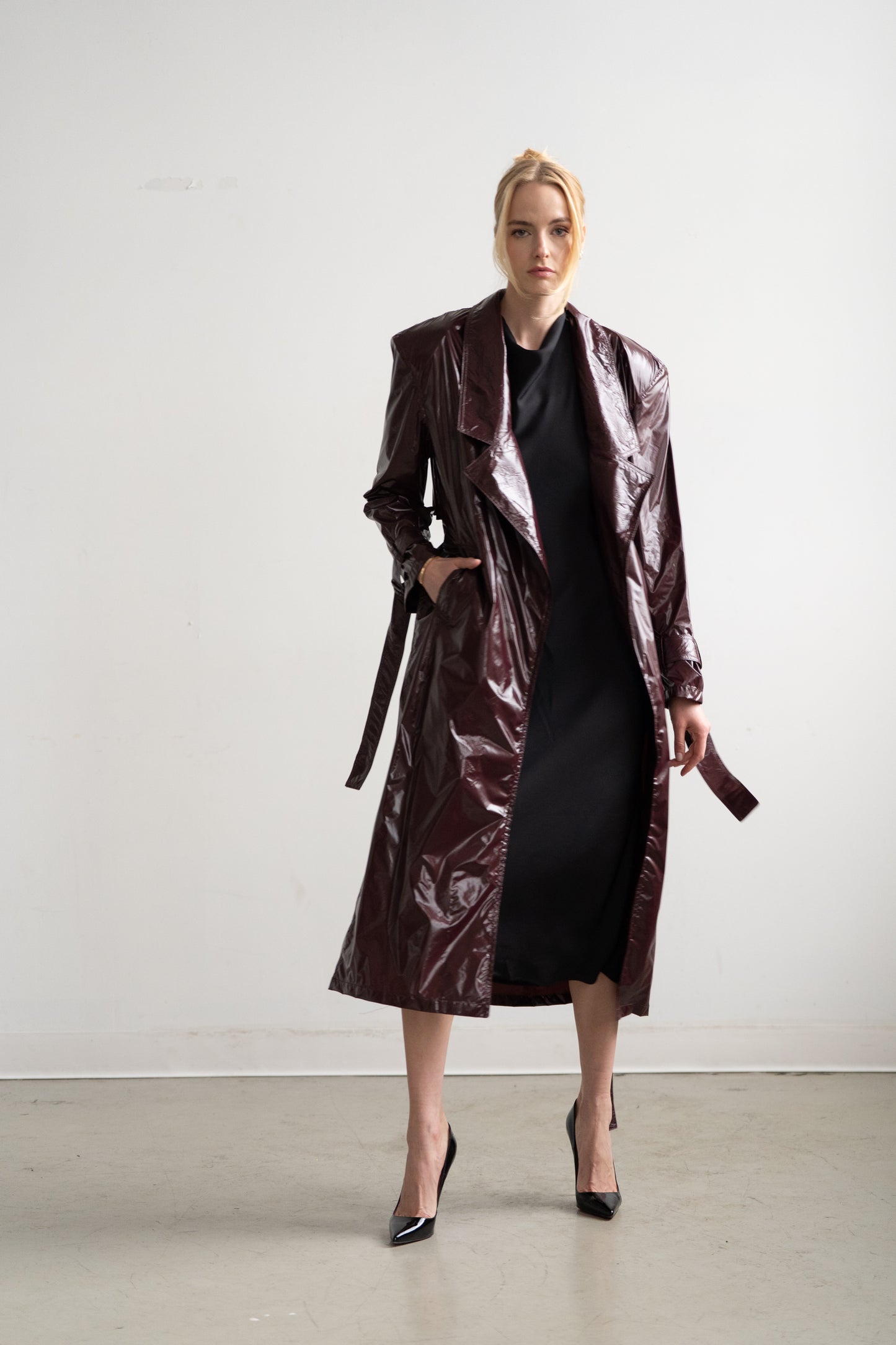 Velvet Gloss Mano Coat